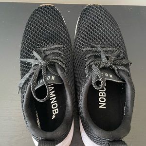 NoBull Black Mesh Runners men size 9, women size 10.5